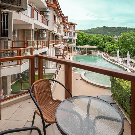 Апартамент За Гости Влади В Комплекс Garden Palace Balcic Exterior foto