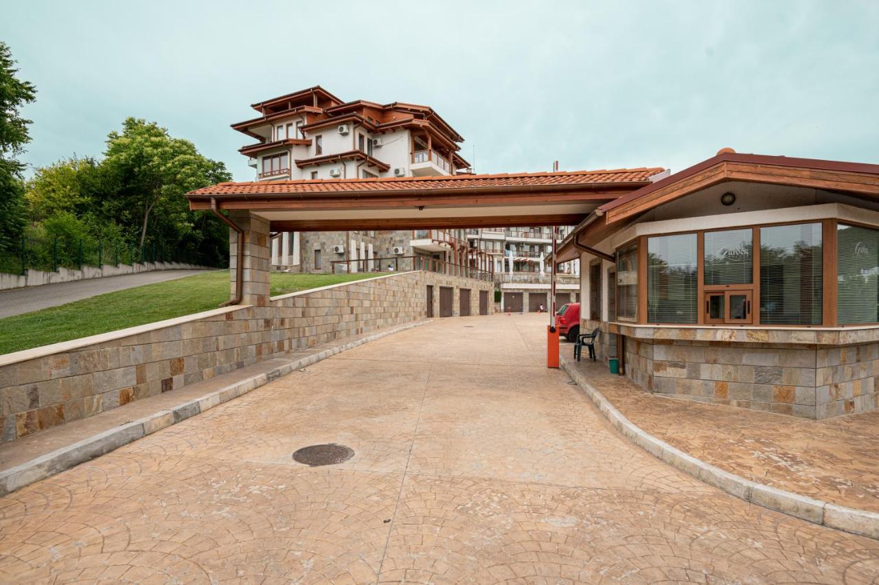 Апартамент За Гости Влади В Комплекс Garden Palace Balcic Exterior foto